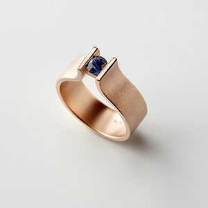 Tension Ring Blue Sapphire